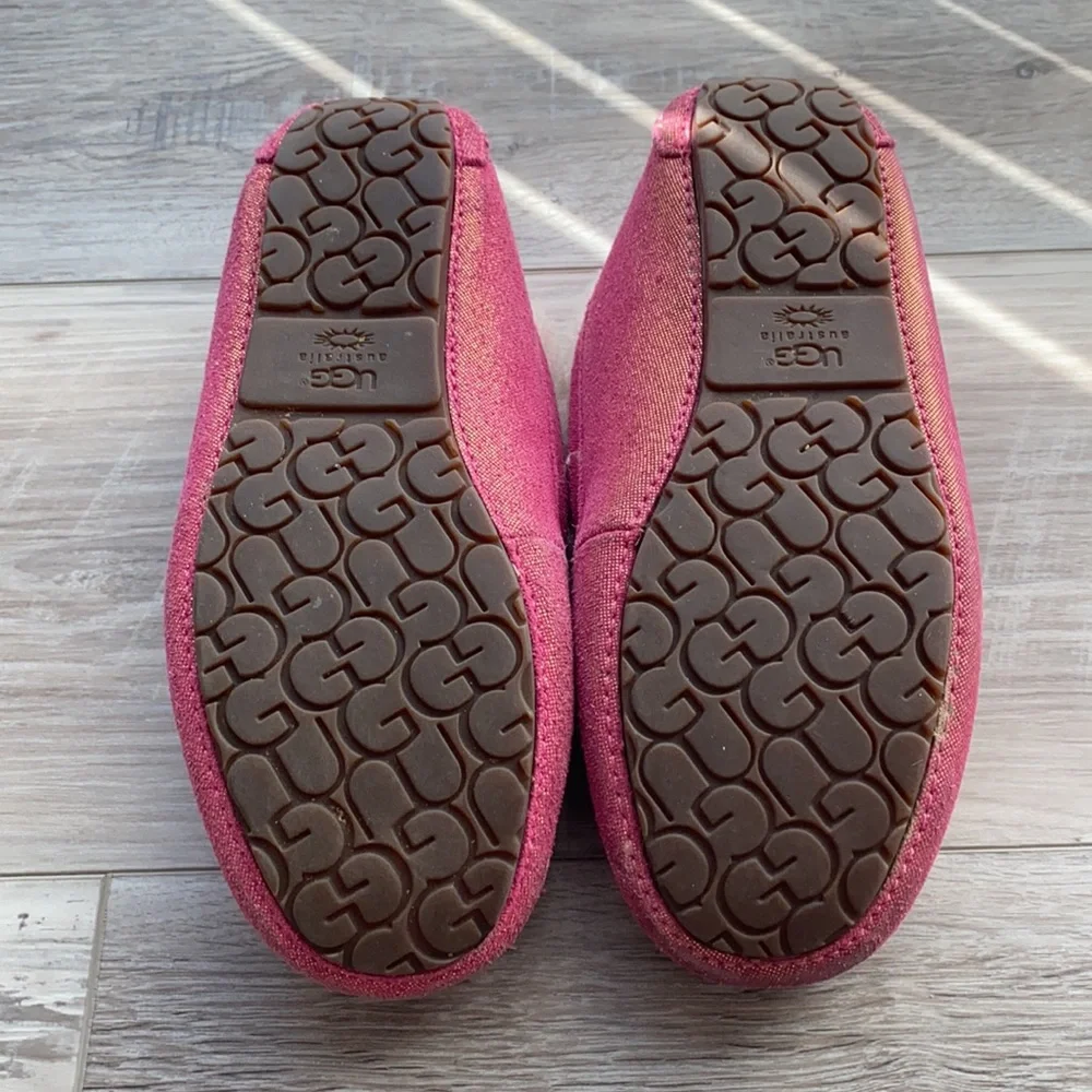 Like new! UGG Size 3 pink slip on shoes, rubber flexible sole, OUTSIDE or INSIDE